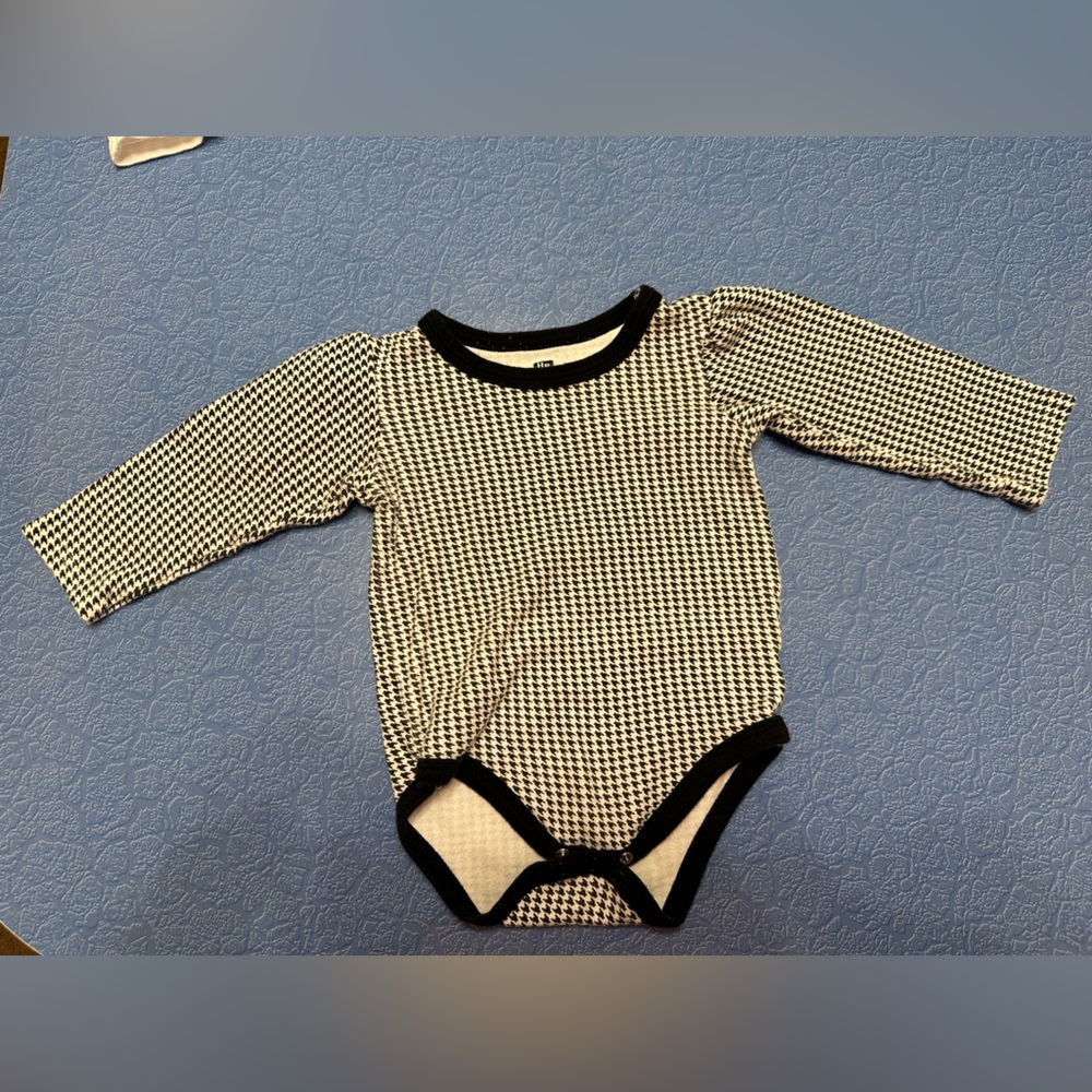 Long sleeve onesie